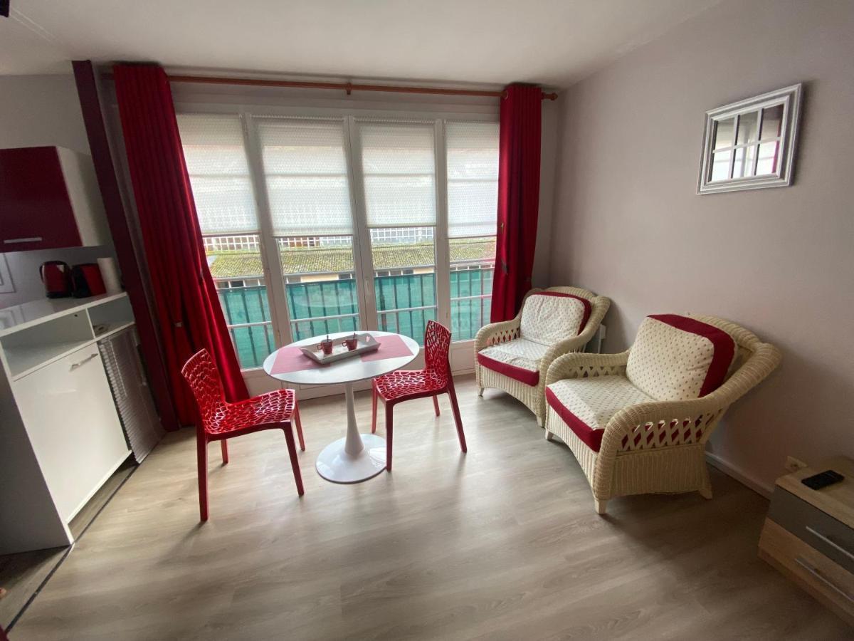 Apartment Avec Parking Prive Au Coeur Du Treport *